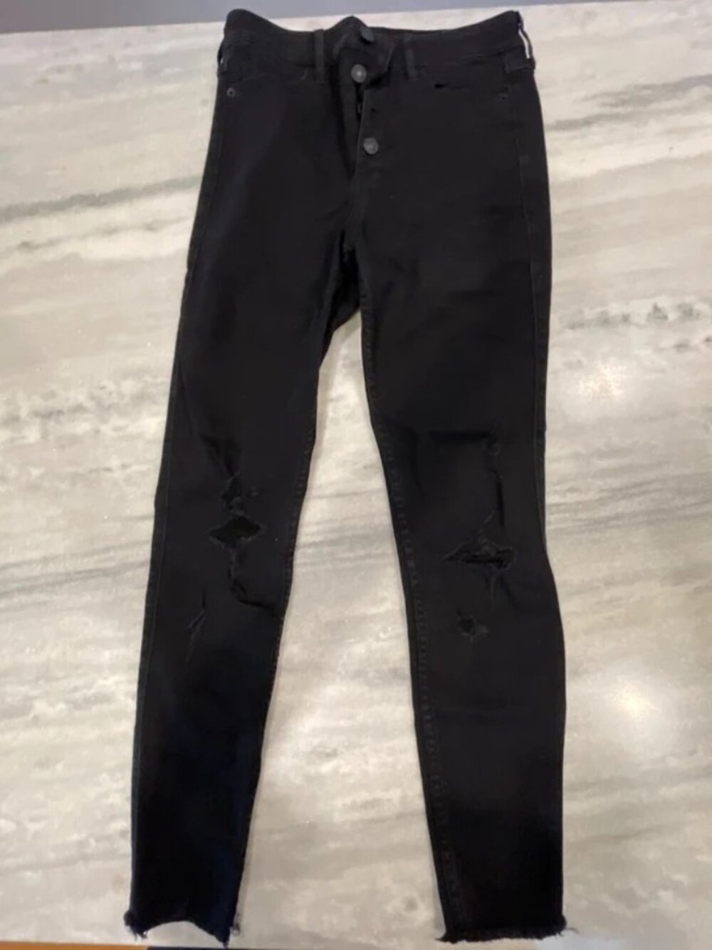 Abercrombie & Fitch Women’s Black Distressed Skinny Jeans 26
